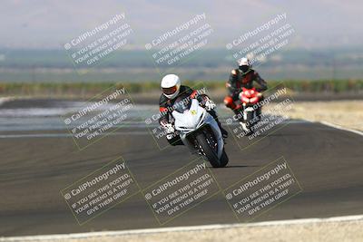media/Sep-21-2025-TrackDaz (Sun) [[277c75b276]]/C Group/1040am (Turn 1)/
